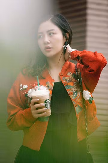 Văn Mai Hương sành điệu xuống phố ngày cận Tết ảnh 3 Văn Mai Hương sành điệu xuống phố ngày cận Tết ảnh 3