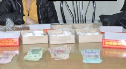 Giấu 1kg ma túy trong các hộp hương vòng cũng không thoát ảnh 1