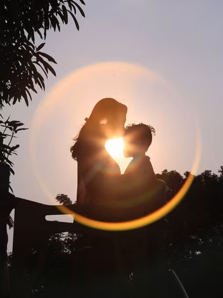 Bức ảnh về tình mẹ con đoạt giải chụp ảnh nhanh ảnh 1