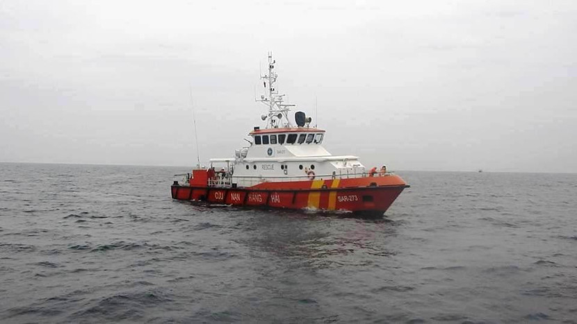 Chìm tàu chở than 4.600 tấn, 12 thuyền viên may mắn thoát nạn ảnh 1 Chìm tàu chở than 4.600 tấn, 12 thuyền viên may mắn thoát nạn ảnh 1