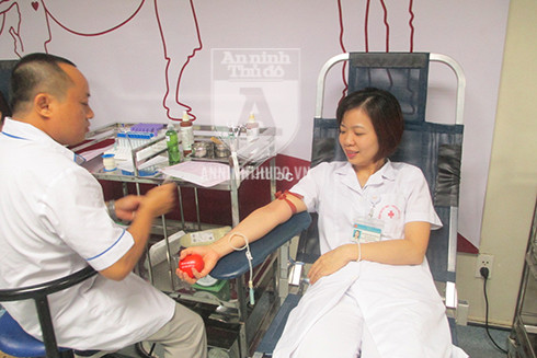 Chuyện những người hiến máu "đặc biệt" và những người sống nhờ máu của... người dưng ảnh 3