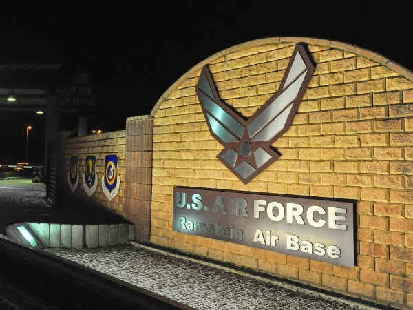 Tổng thống Donald Trump xác nhận rút hàng nghìn binh sĩ Mỹ khỏi Đức ảnh 1 Tổng thống Donald Trump xác nhận rút hàng nghìn binh sĩ Mỹ khỏi Đức ảnh 1