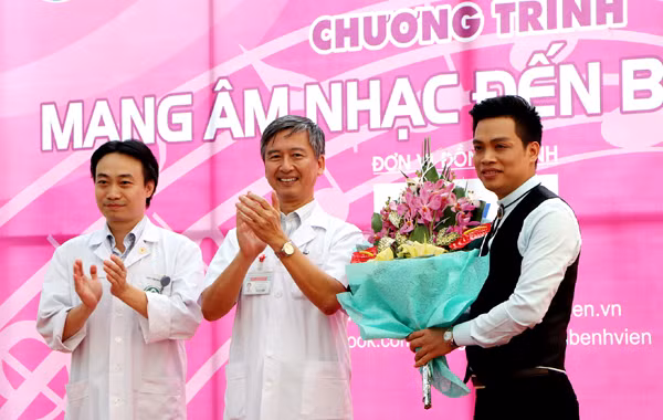 Quán quân Sao Mai 2015 Thu Hằng: Nụ cười của khán giả là cát-xê lớn nhất ảnh 12