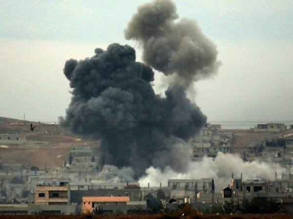 Mỹ bị tố không kích tàn sát nhiều dân thường miền đông Syria ảnh 1