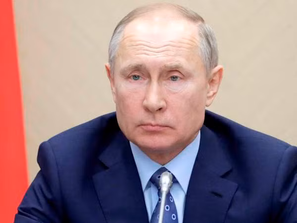 Nga bảo vệ tuyệt đối Tổng thống Putin trước dịch Covid-19 ảnh 1