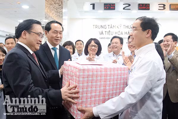 Chủ tịch nước Trần Đại Quang: Hà Nội là điểm sáng trong công tác đảm bảo an ninh trật tự ảnh 4