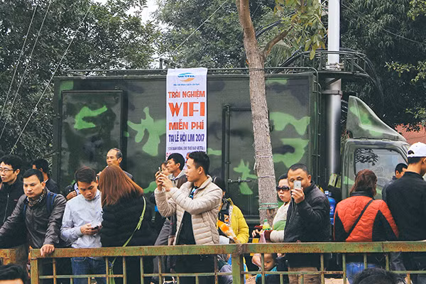 Biển người về trẩy hội Lim ảnh 9