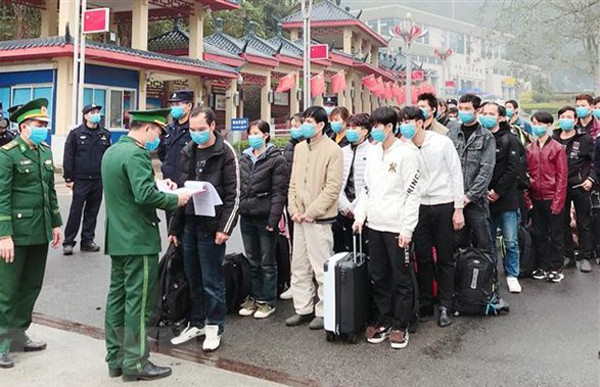 Tăng cường 1.300 cán bộ chiến sỹ biên phòng lên cửa khẩu phòng chống dịch cúm Corona ảnh 1 Tăng cường 1.300 cán bộ chiến sỹ biên phòng lên cửa khẩu phòng chống dịch cúm Corona ảnh 1