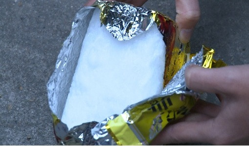 Xuyên đêm dùng ô tô vận chuyển 1kg ma túy dạng "đá" ảnh 2