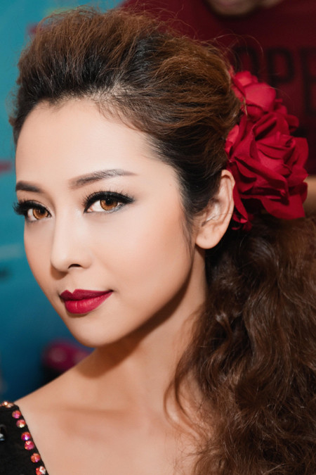 Jennifer Phạm quyến rũ "chết người" khi ghép đôi cùng vũ công người Nga ảnh 7