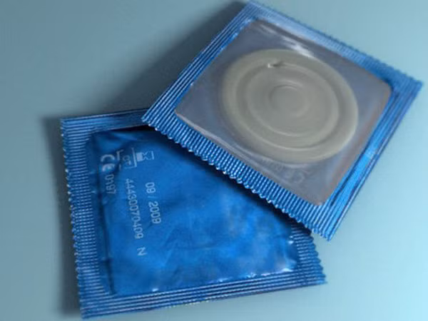 Bao cao su chống virus HIV ảnh 1