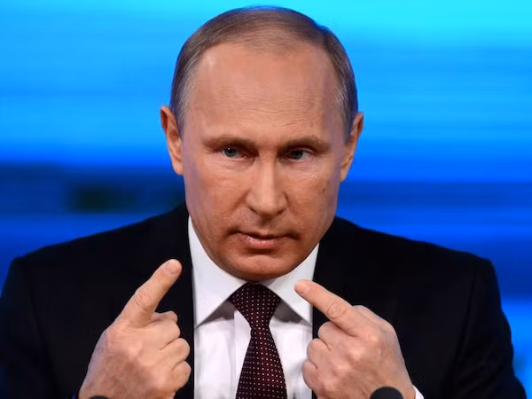 Tổng thống Putin ra lệnh kiện Ukraine nếu không trả nợ 3 tỉ USD ảnh 1