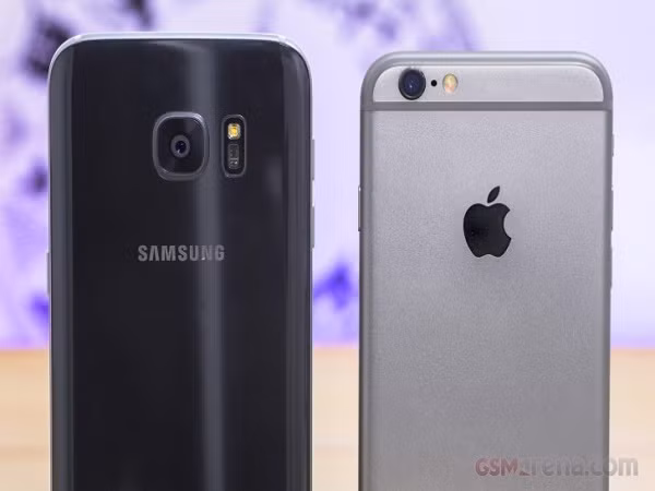 Samsung vượt mặt Apple, một lần nữa dẫn đầu thị trường smartphone ở Mỹ ảnh 1