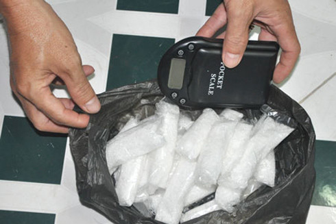 Bán ma túy giả có phạm tội lừa đảo? ảnh 1