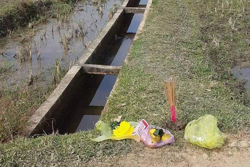 Phát hiện thi thể nam thanh niên mắc kẹt trong cống nước ảnh 1