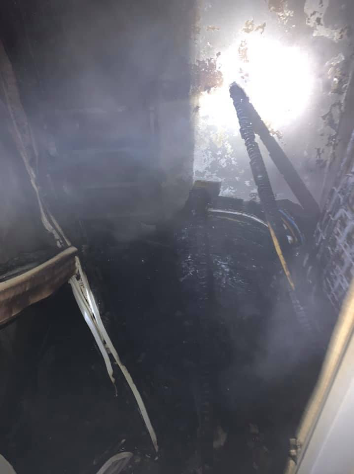 Giải cứu 7 người mắc kẹt trong vụ cháy khu nhà ở của sinh viên trong đêm ảnh 3