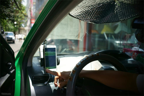 Gã "thợ săn" điện thoại mình đầy tiền án ảnh 1