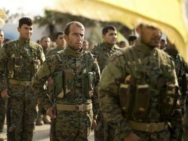 SDF bắt tay hợp tác với Nga, Syria sau quyết định gây "sốc" của ông Trump ảnh 1