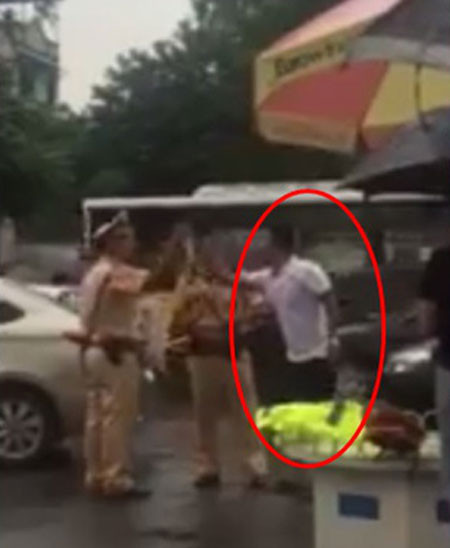 Người điều khiển phương tiện giao thông: Cần được đào tạo ý thức trách nhiệm công dân ảnh 2