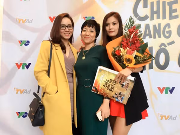 MC Thảo Vân thân thiết với bạn gái mới của Công Lý ảnh 5