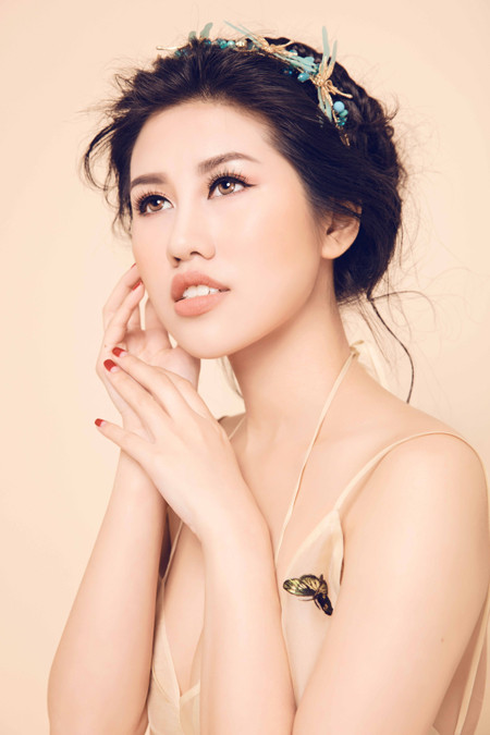 Nhan sắc mê hoặc của Top 9 Hoa hậu Du lịch quốc tế Emily Hồng Nhung ảnh 8