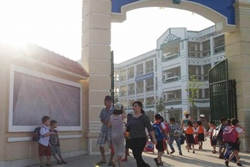 Cô giáo dán băng dính vào miệng học sinh: Không thể đổ tại "nghiệp vụ non" ảnh 1