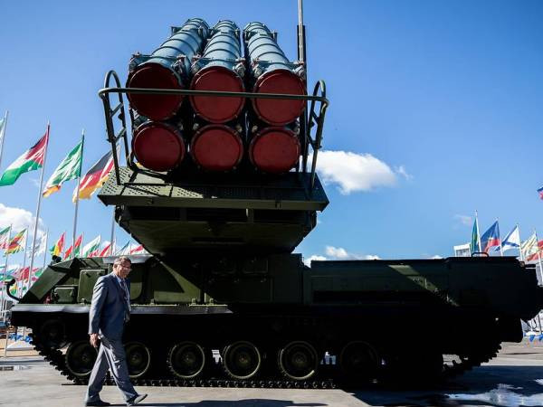 Tên lửa Buk-M3 sẽ lần đầu tiên tham gia diễu binh Ngày Chiến thắng ảnh 1