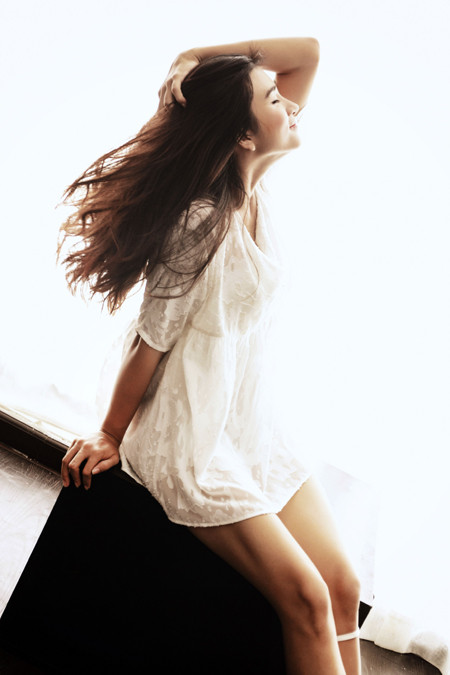 Ngắm vẻ đẹp hoang dại đầy quyến rũ của diễn viên Kim Tuyến ảnh 3