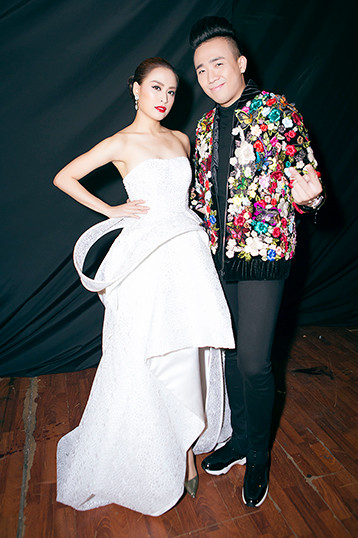 Hoàng Thùy Linh làm giám khảo chung kết "Thử thách cùng bước nhảy" ảnh 6