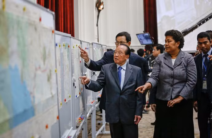 Thủ tướng Anh cho Campuchia mượn 3 bản đồ Đông Dương ảnh 1