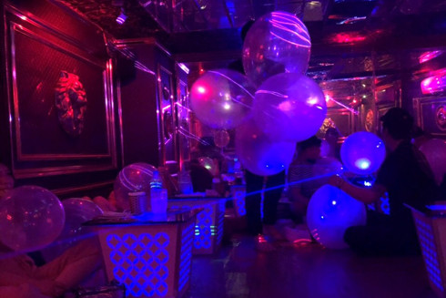 Khí cười gây nghiện như mọi loại ma túy khác ảnh 1