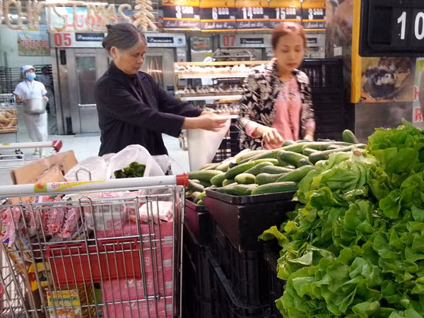 Kinh tế tiếp tục khởi sắc ảnh 1