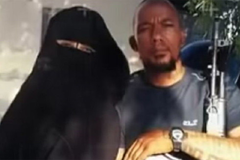 Giải mã thông tin trong chiếc điện thoại của góa phụ một trùm khủng bố IS ở Đức ảnh 1