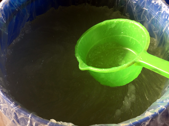 Đột kích cơ sở sản xuất nước giặt giả ảnh 7 Đột kích cơ sở sản xuất nước giặt giả ảnh 7