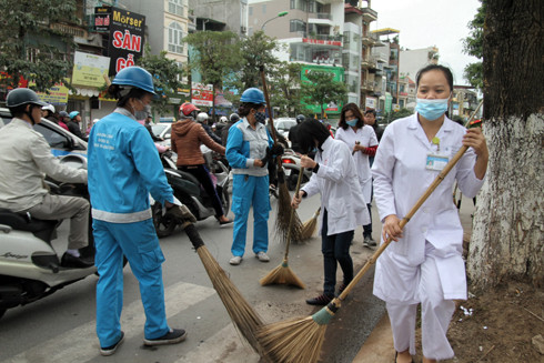 Chung tay giữ gìn môi trường Thủ đô xanh - sạch - đẹp qua những việc làm cụ thể, thiết thực ảnh 6 Chung tay giữ gìn môi trường Thủ đô xanh - sạch - đẹp qua những việc làm cụ thể, thiết thực ảnh 6