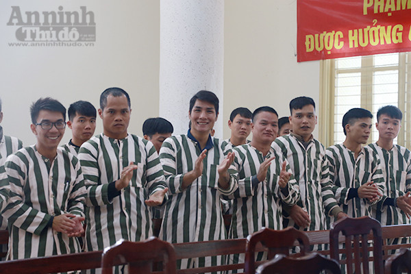 Niềm vui ngày trở về... ảnh 4 Niềm vui ngày trở về... ảnh 4