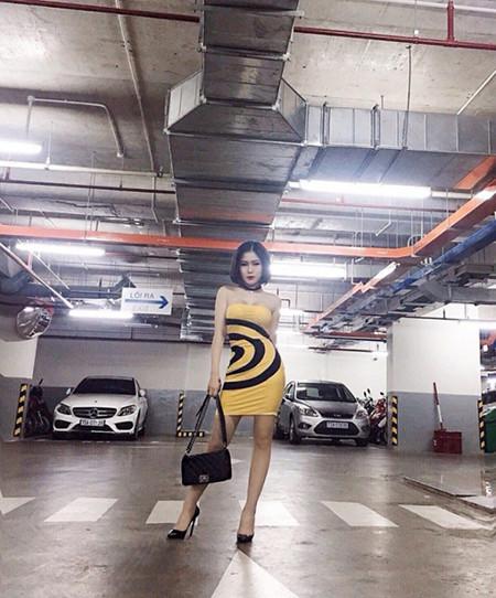 Hương Tràm gây ấn tượng với street style sang chảnh ảnh 8