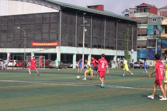 21848950_1353240604785127_1210616476_n