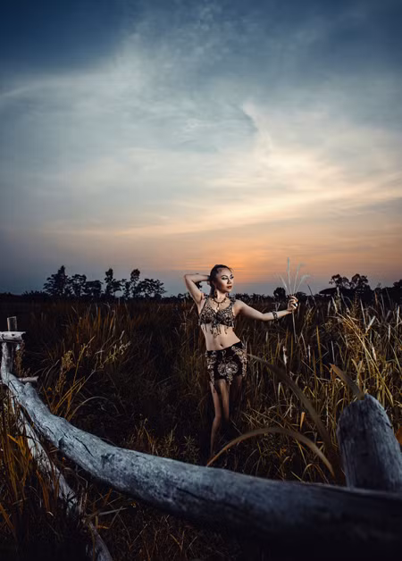 "Bỏng mắt" ngắm hình thể tuyệt đẹp của vũ công bellydance Đỗ Hồng Hạnh ảnh 7