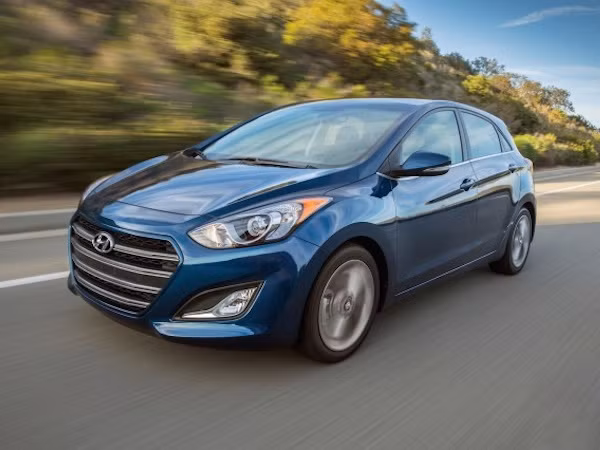 Hyundai Elantra thế hệ mới sẽ trình làng vào tháng 11 ảnh 1