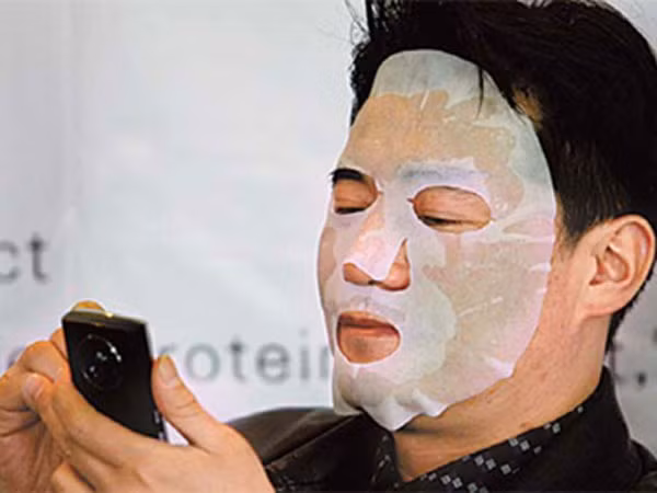 Đàn ông đua nhau làm đẹp vì sợ ế ảnh 1