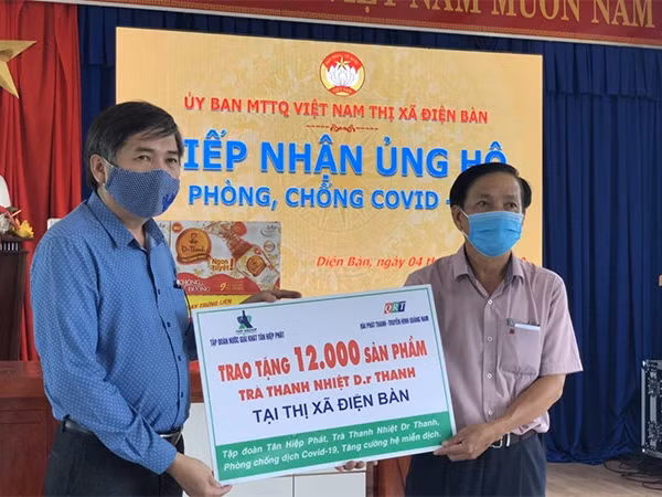 Trà Thanh Nhiệt Dr Thanh tiếp sức cho đồng bào, chiến sĩ tại Quảng Nam ảnh 1