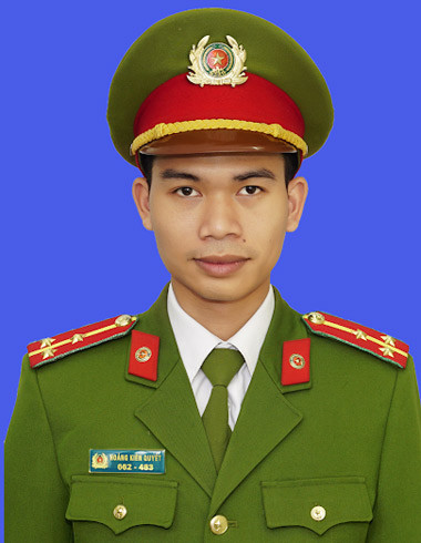 Trên tuyến đầu xung kích vì cuộc sống bình yên, vì nhân dân phục vụ ảnh 10 Trên tuyến đầu xung kích vì cuộc sống bình yên, vì nhân dân phục vụ ảnh 10