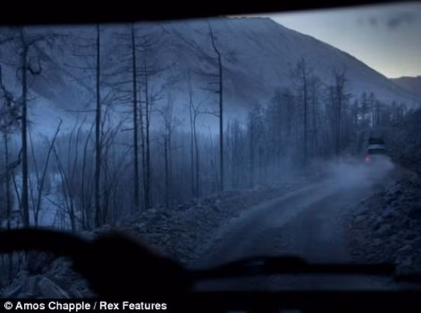 Ngôi làng lạnh nhất thế giới - nơi mất 3 ngày đế chôn cất người chết ảnh 13