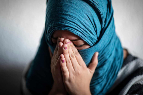 Góc khuất trong ngành công nghiệp sản xuất vàng đỏ ở Tây Ban Nha ảnh 1