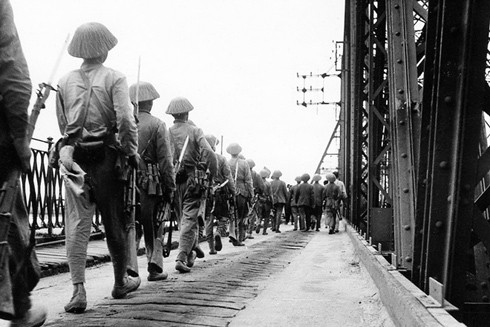 Trận đấu cuối cùng trước khi đoàn quân chiến thắng tiến về Thủ đô ảnh 3