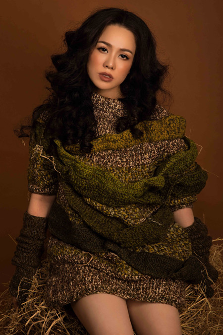 Nhật Kim Anh đẹp lạ chào năm mới ảnh 4