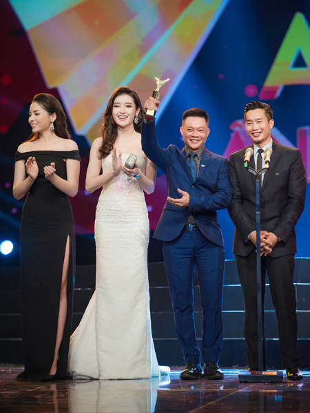 Huyền My nổi bật bên dàn sao tại VTV Awards ảnh 5