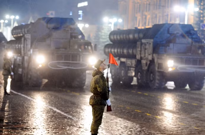 Ảnh, video quân đội Nga ráo riết chuẩn bị cho duyệt binh "Ngày Chiến thắng" ảnh 10