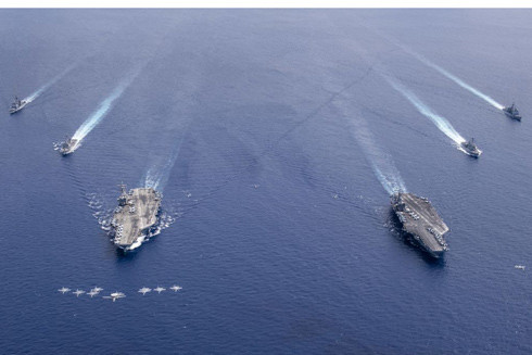 Mỹ gia tăng tuần tra tự do hàng hải để ngăn chặn tham vọng của Trung Quốc ở Biển Đông ảnh 1